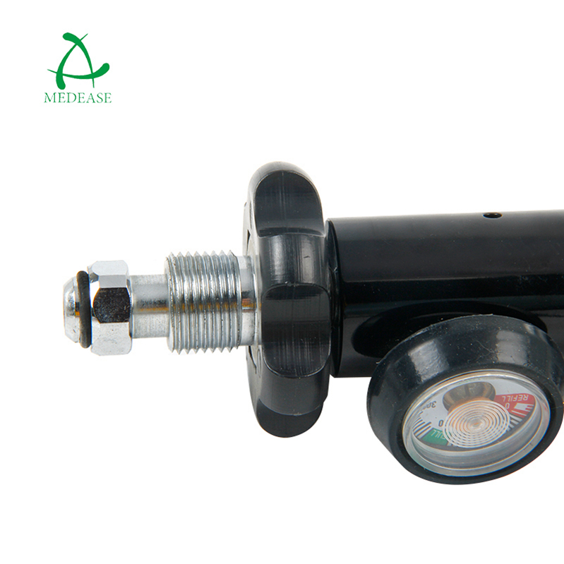 Bullnose With Wheel Medical Oxygen Regulator/Click Oxygen Regulator